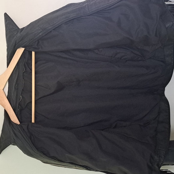 Vintage women's black leather fringe motorcycle jacket - Picture 9 of 9